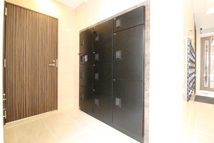 Der　Glanz.Y2 比治山の物件外観写真