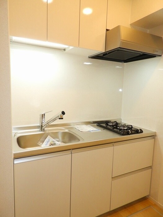 ハイ　ロザーナ　ファミリアの物件内観写真