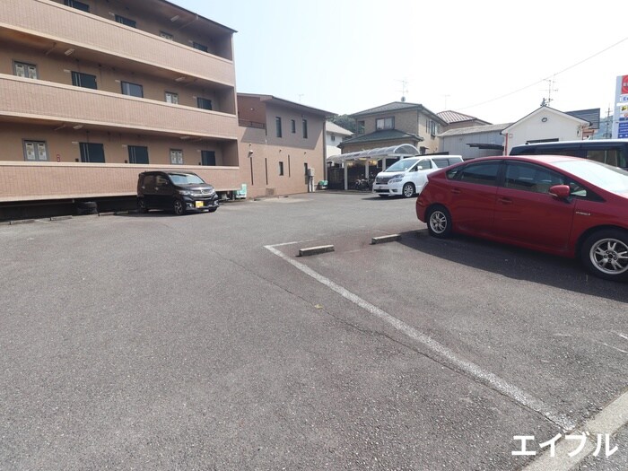 ロワールタケウチの物件外観写真