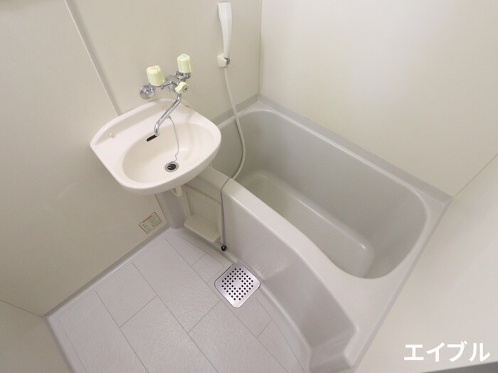 ロワールタケウチの物件内観写真