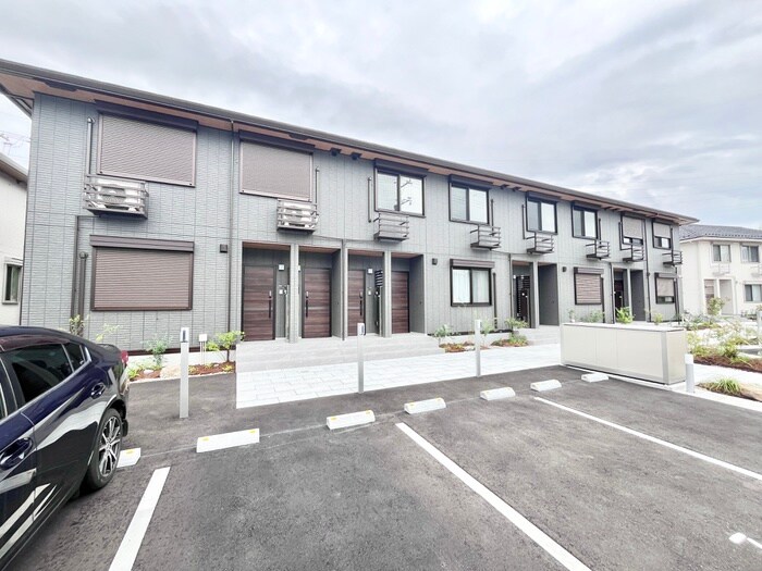 クレール鳥の物件外観写真