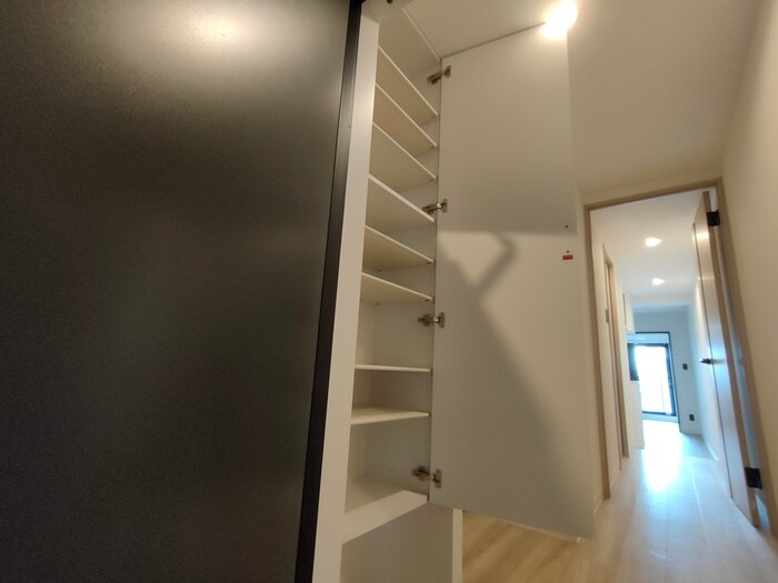 LIFEMENT GLANZ YOKOGAWAの物件内観写真