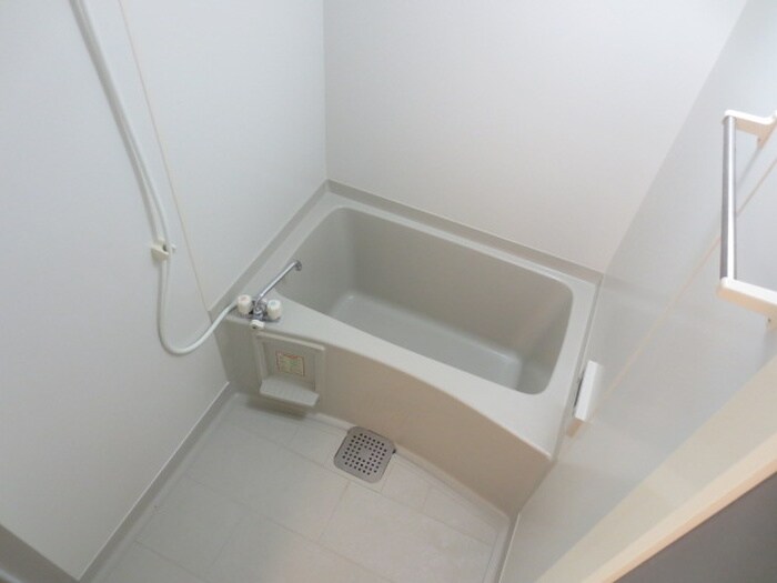 コンフォール空港通りの物件内観写真