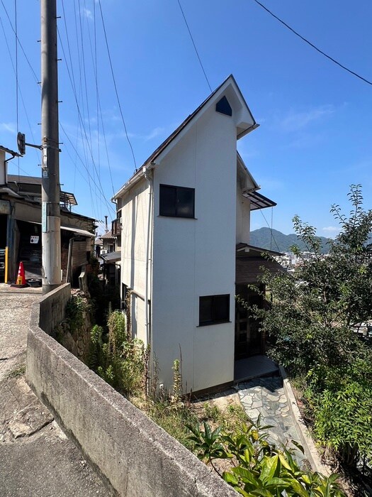 2階建戸建の物件外観写真