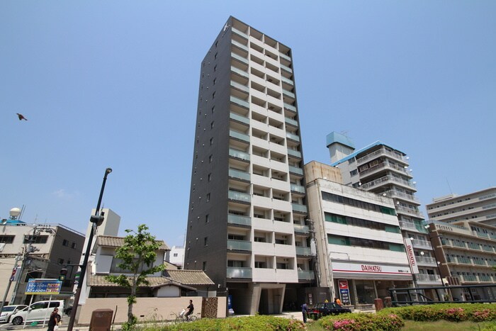 アルファレガロ駅前通りの物件外観写真