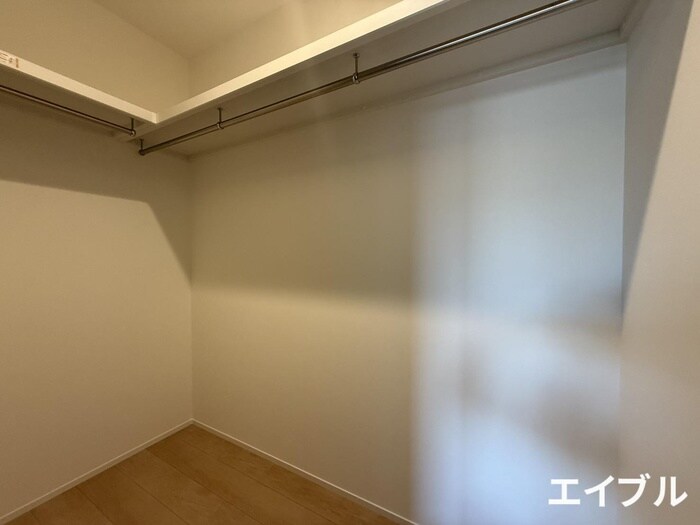 アレフガルド楽々園の物件内観写真