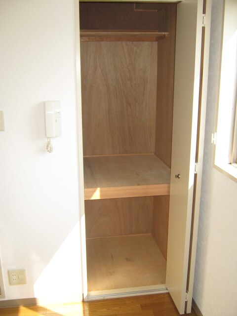 リョ－コ－テックビルの物件内観写真