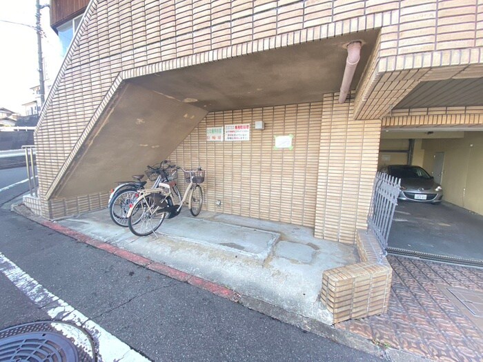 Ｃｈａｔｅａｕ－ＲＥＹの物件外観写真