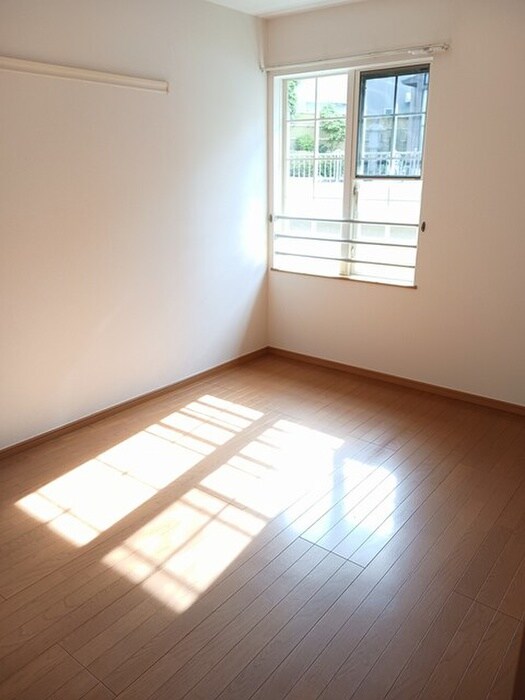 サニー・ヒルトップⅢの物件内観写真