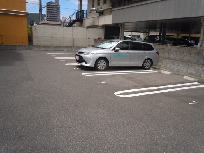 エルマーナ　B棟の物件外観写真