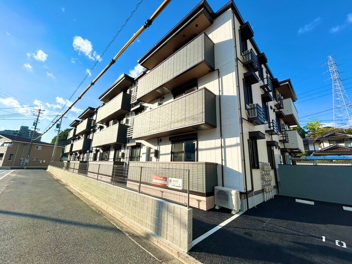 サンコートHIKARIの物件外観写真