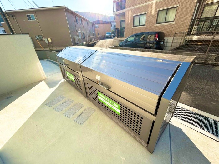 サンコートHIKARIの物件外観写真