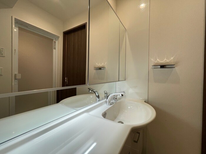 サンコートHIKARIの物件内観写真