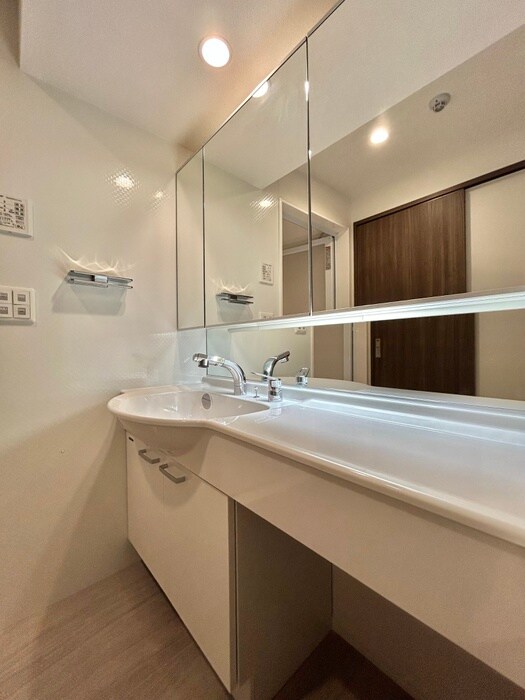 サンコートHIKARIの物件内観写真