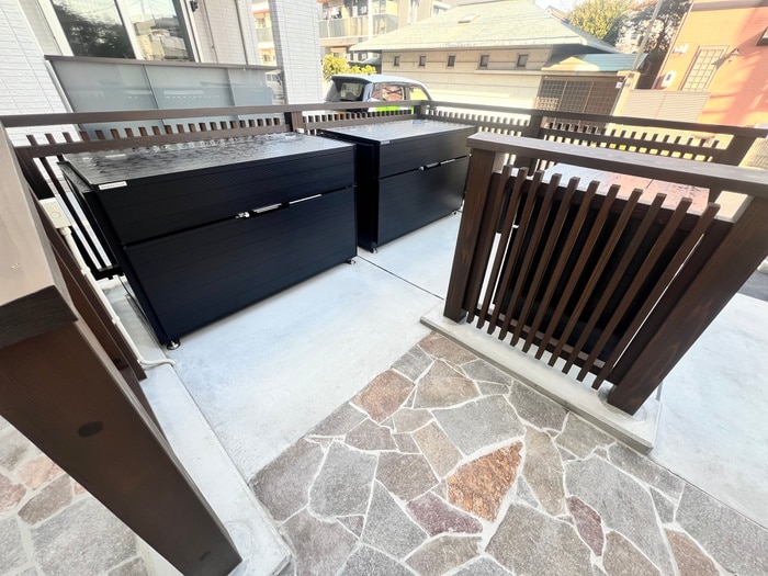 スリール・コートの物件外観写真