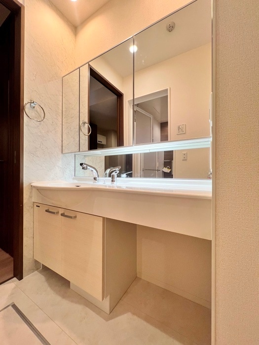 スリール・コートの物件内観写真