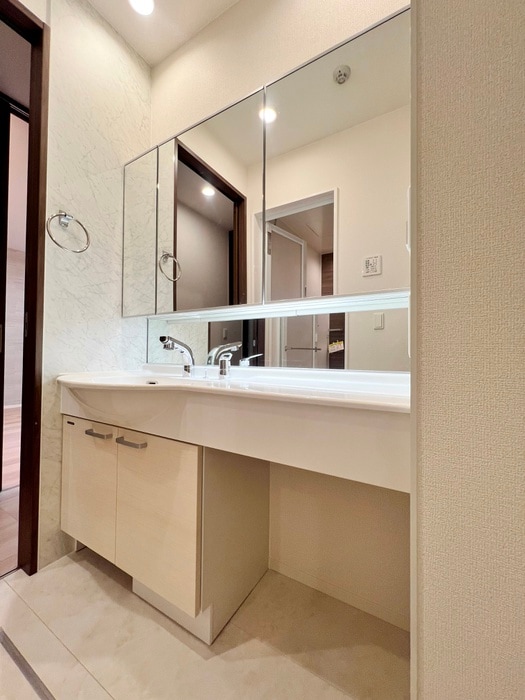 スリール・コートの物件内観写真