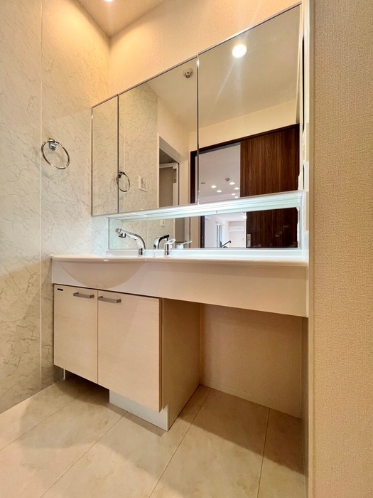 スリール・コートの物件内観写真