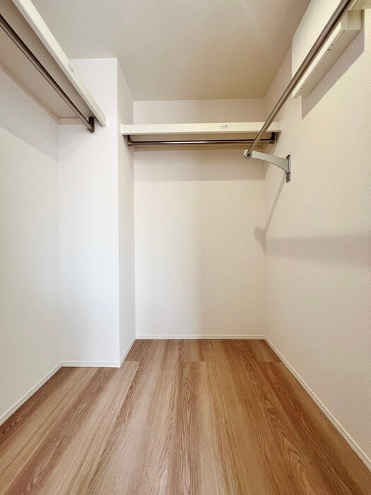 スリール・コートの物件内観写真