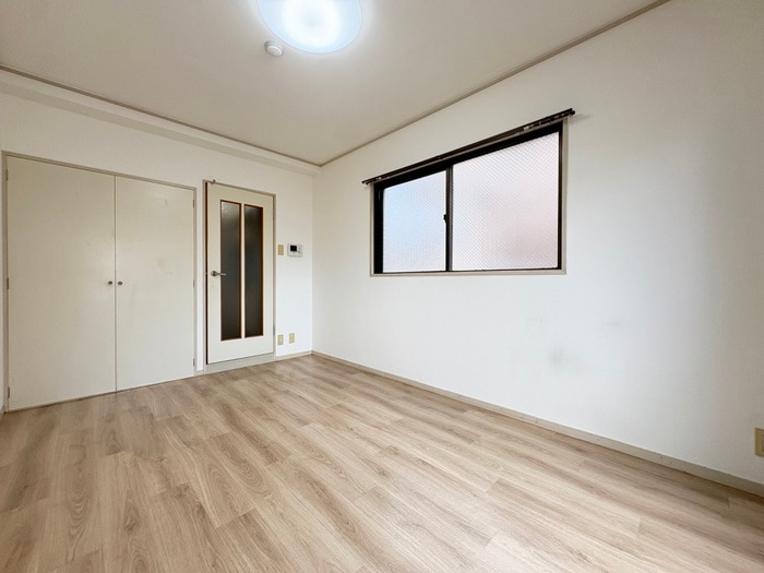 リバ－ジュ山下の物件内観写真