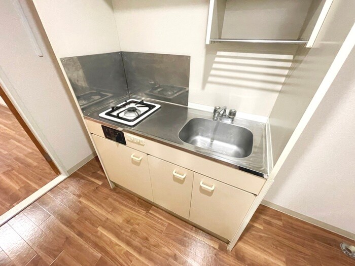 リバ－ジュ山下の物件内観写真