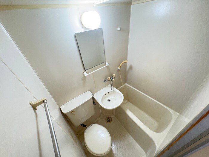 リバ－ジュ山下の物件内観写真