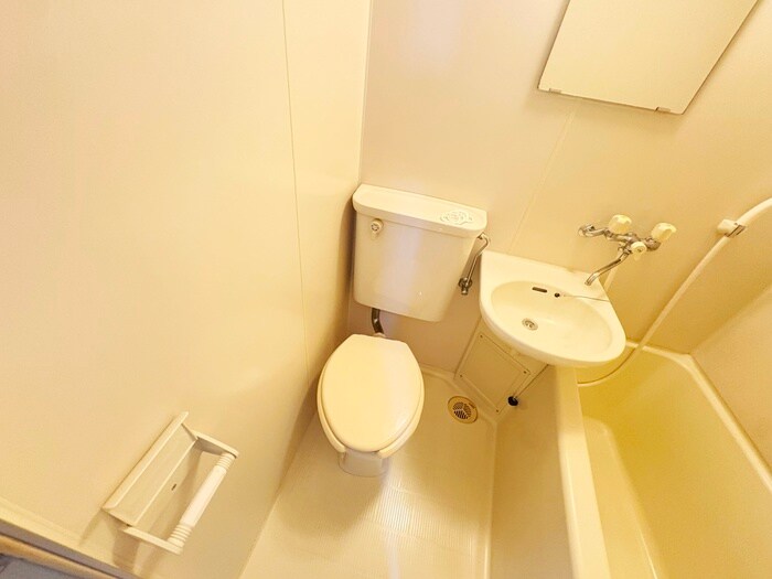 リバ－ジュ山下の物件内観写真