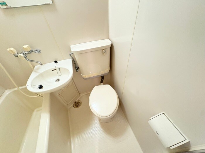 リバ－ジュ山下の物件内観写真