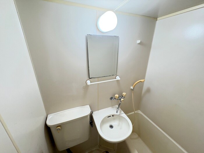 リバ－ジュ山下の物件内観写真