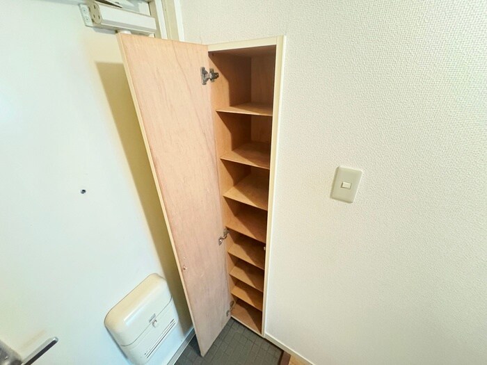 リバ－ジュ山下の物件内観写真