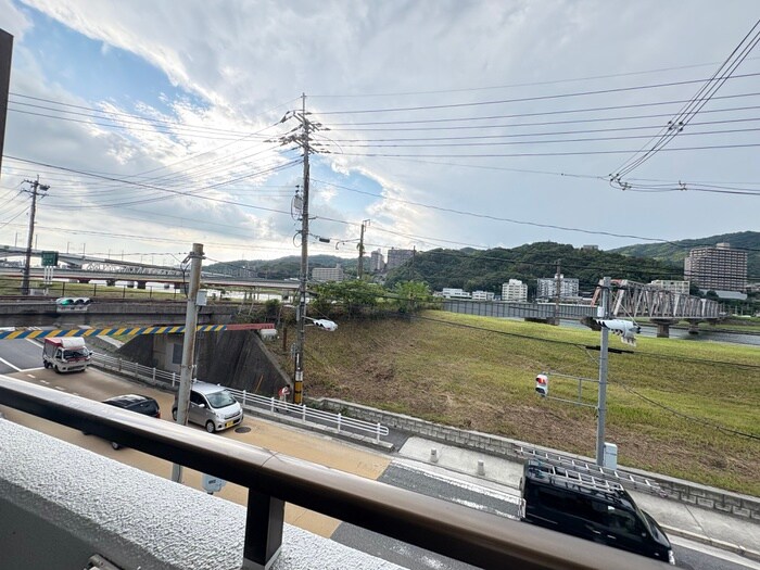 リバ－ジュ山下の物件内観写真