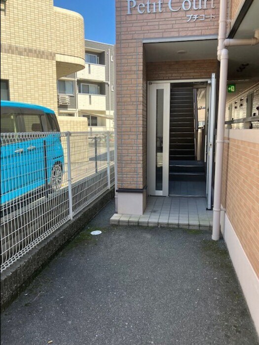 プチコートの物件外観写真