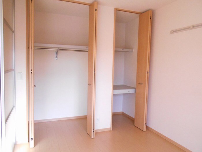 ヴィラ－ジュＣ棟の物件内観写真