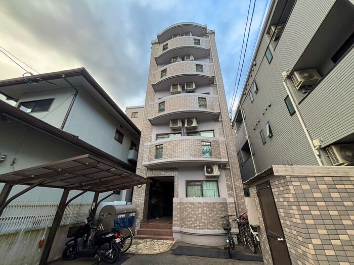 プチメゾンの物件外観写真