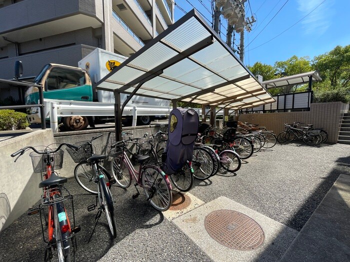 セレッソコ－ト西原の物件外観写真