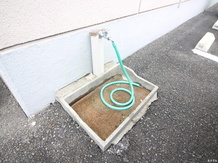 平町マンションの物件外観写真