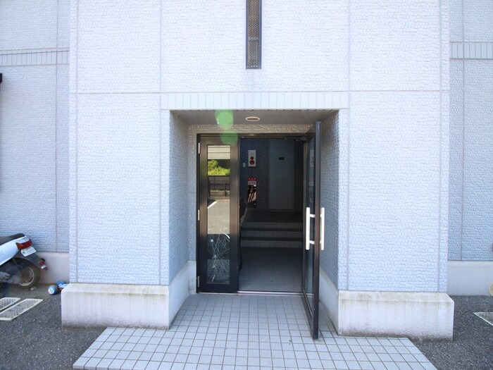 ハイカムール玉木の物件外観写真