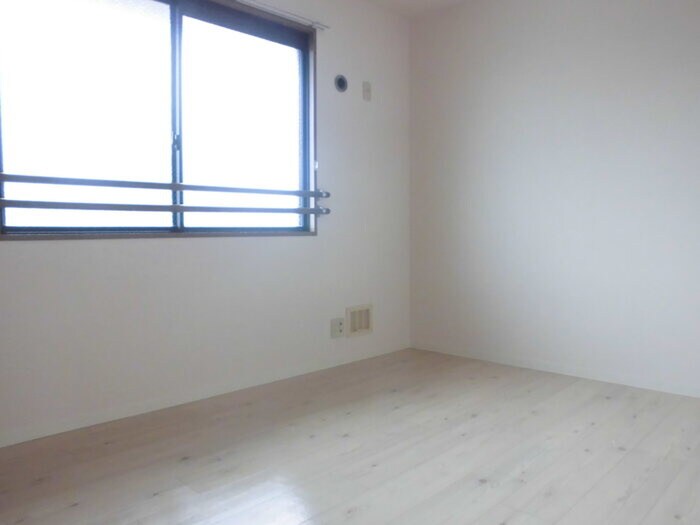 ハイカムール玉木の物件内観写真