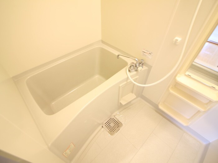 ハイカムール玉木の物件内観写真