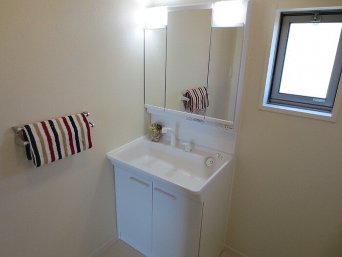 ファミールＮの物件内観写真