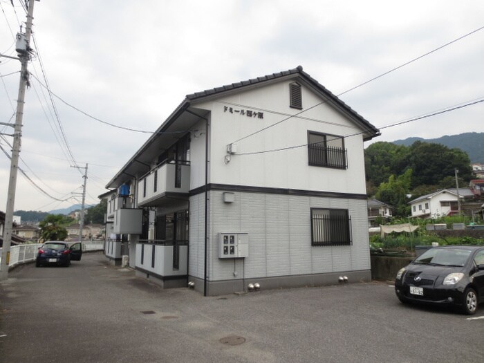 ドミール西ヶ原B棟の物件外観写真