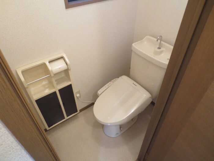 ドミール西ヶ原B棟の物件内観写真