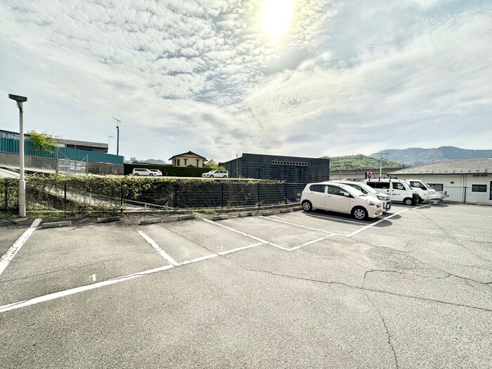 レジデンス山崎の物件外観写真