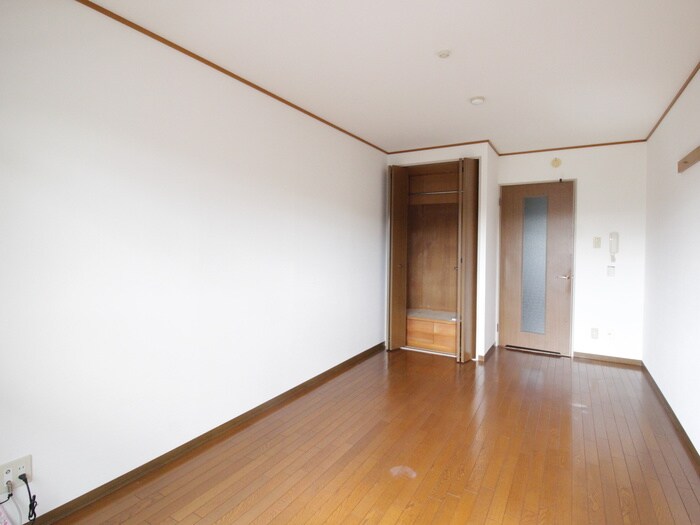 レジデンス山崎の物件内観写真