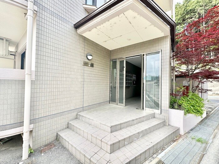 レジデンス山崎の物件外観写真