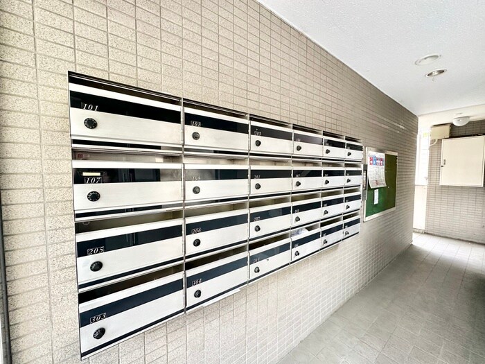 レジデンス山崎の物件外観写真