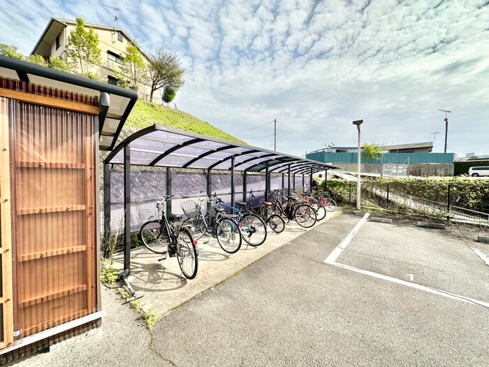 レジデンス山崎の物件外観写真