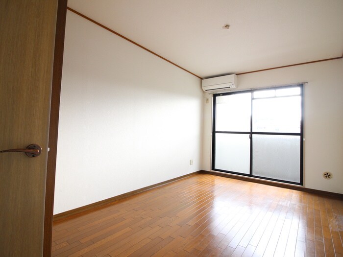 レジデンス山崎の物件内観写真