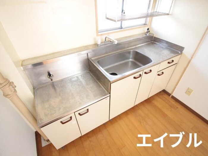 サンローレル宮内A棟の物件内観写真