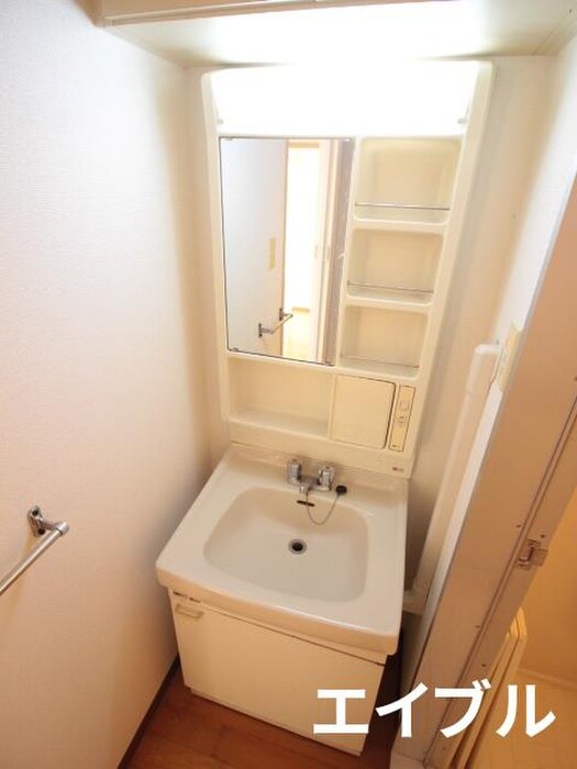 サンローレル宮内A棟の物件内観写真